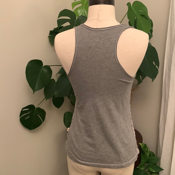 Soft knit with chunky lace for texture - Picture 2 of 7